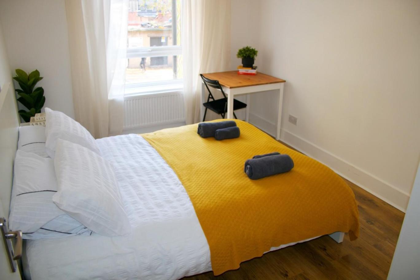 Stylish Cosy 1 Bedroom Flat Лондон Екстериор снимка